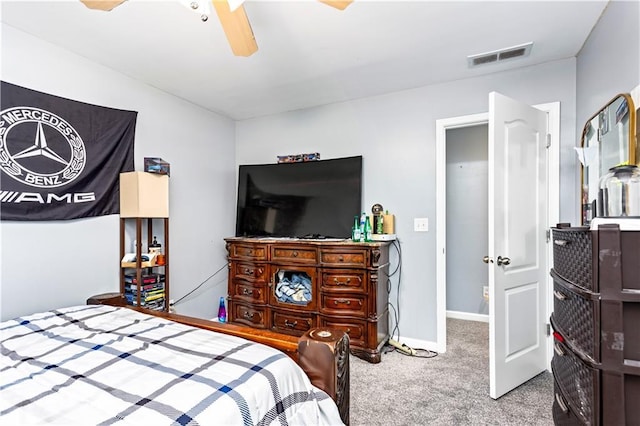 bedroom featuring carpet floors and ceiling fan