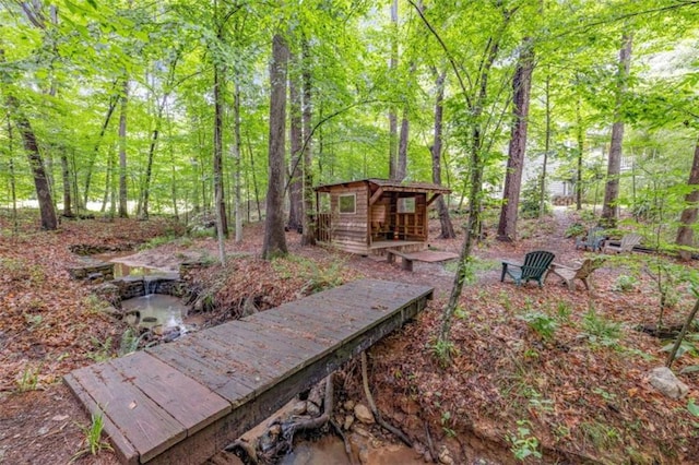 1526 Oakleaf Dr, Auburn, GA 30011 - view of yard with an outbuilding