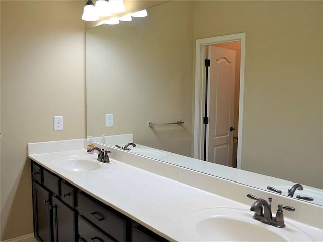 1035 Willow Field Ln SE, Marietta, GA 30067 - bathroom with a sink and double vanity