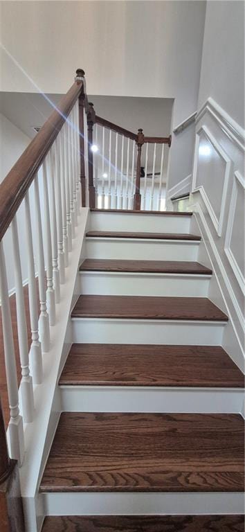 2061 Fosco Dr, Duluth, GA 30097 - view of stairway