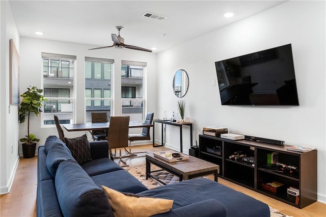 395 Pratt Dr SE Unit No 802, Atlanta, GA 30315 - living area featuring ceiling fan, wood finished floors, recessed lighting, and baseboards