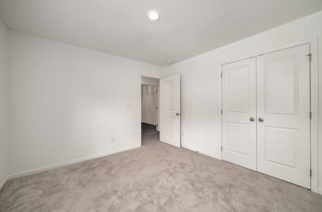 947 Edwin Ln, Sugar Hill, GA 30518 - unfurnished bedroom with carpet and a closet