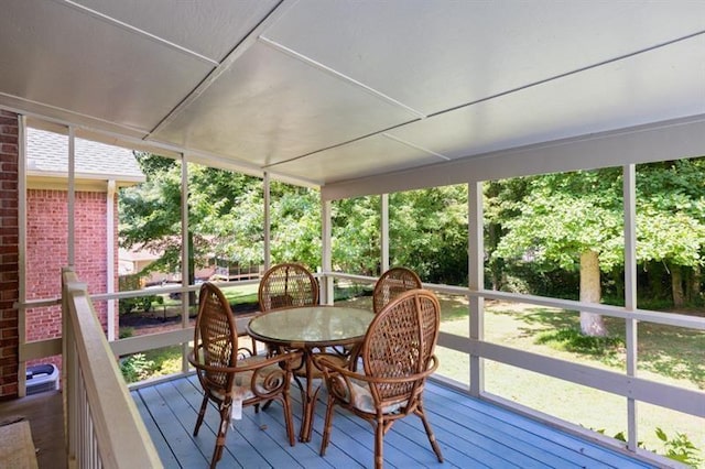 view of sunroom / solarium