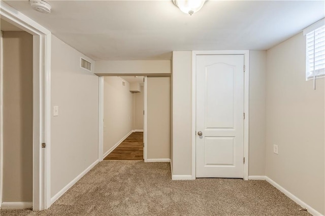 unfurnished bedroom featuring carpet floors