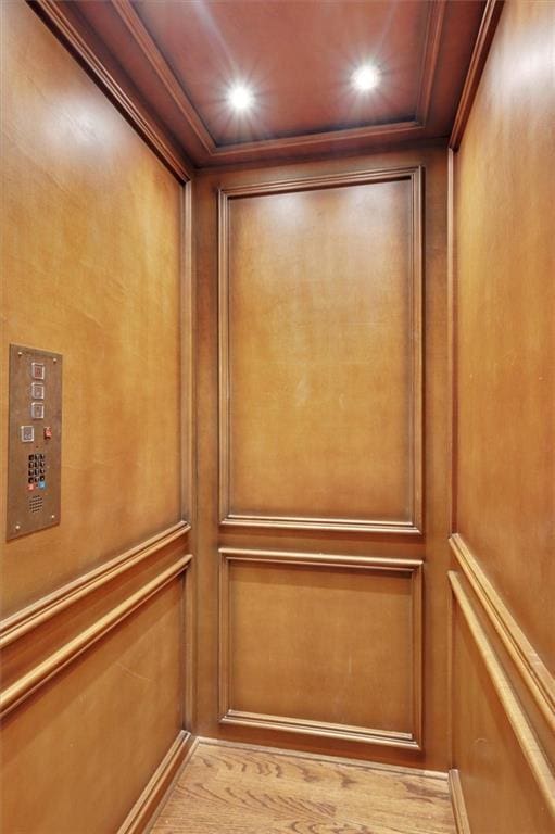 4853 Stonehall Pl, Atlanta, GA 30339 - view of elevator