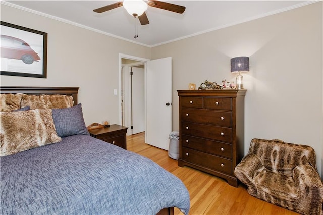 3110 Springdale Park Cir, Gainesville, GA 30506 - bedroom featuring light wood-style floors, ornamental molding, and a ceiling fan
