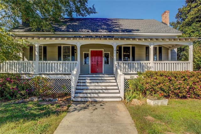 view of front of home featuring a porch