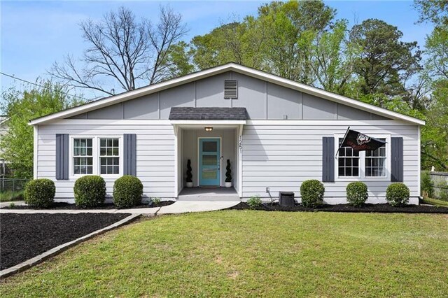 1251 Pierce Ave, Smyrna, GA 30080 - entrance to property featuring a shingled roof