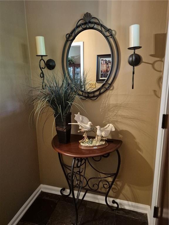 4094 Carlisle Pl, Stone Mountain, GA 30083 - detailed view of baseboards