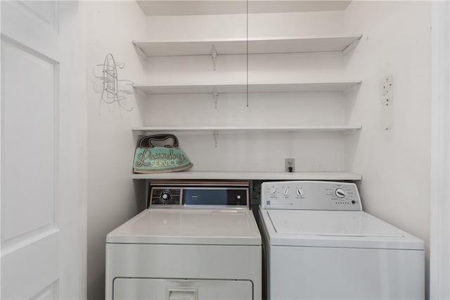 laundry room featuring laundry area and independent washer and dryer