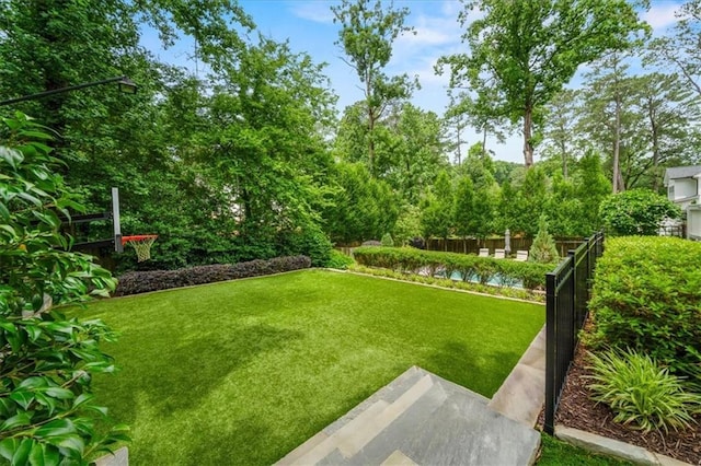 4048 Navajo Trl, Brookhaven, GA 30319 - view of yard