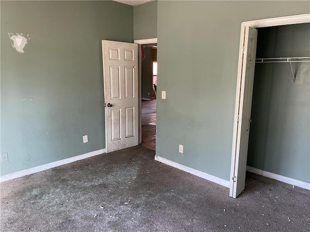 unfurnished bedroom with a closet