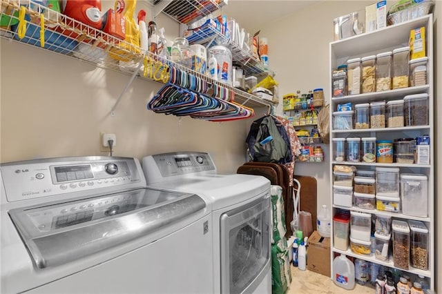 2905 Ivey Ridge Ln, Roswell, GA 30076 - washroom featuring independent washer and dryer