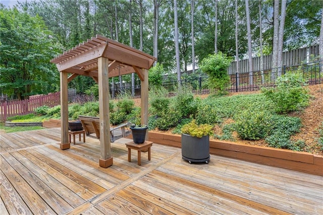2905 Ivey Ridge Ln, Roswell, GA 30076 - deck with a fenced backyard