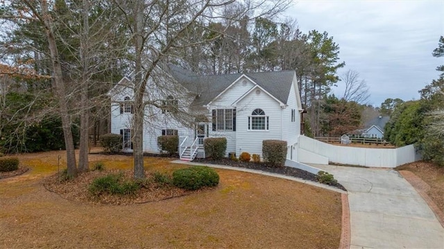 view of front of property