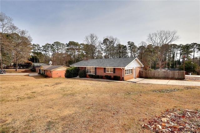 exterior space featuring a front lawn