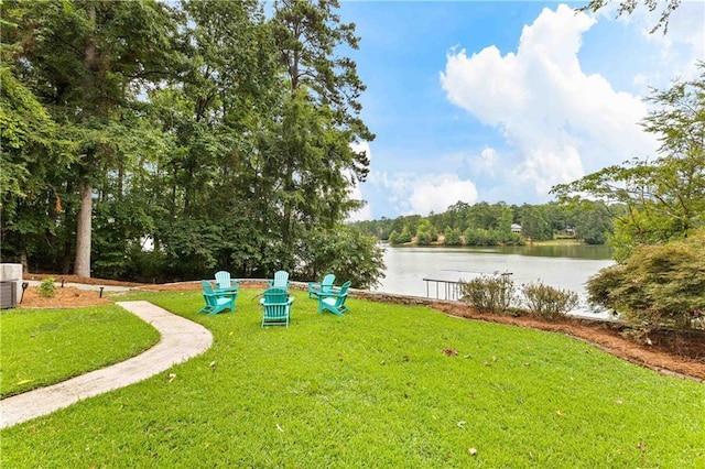 view of yard with a water view