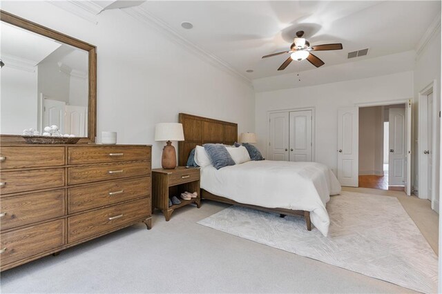 1003 Pearl Pt NE, Sandy Springs, GA 30328 - bedroom featuring light carpet, ornamental molding, ceiling fan, and a closet