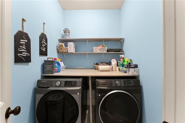 1050 Double Branches Ln, Dallas, GA 30132 - laundry area with washer and clothes dryer
