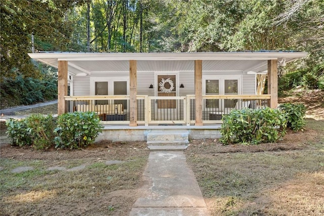 bungalow featuring covered porch