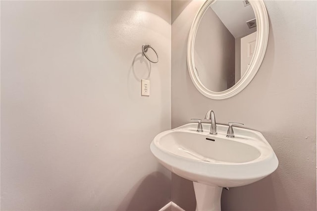 245 Sutallee Ridge Ln NE, White, GA 30184 - bathroom featuring a sink