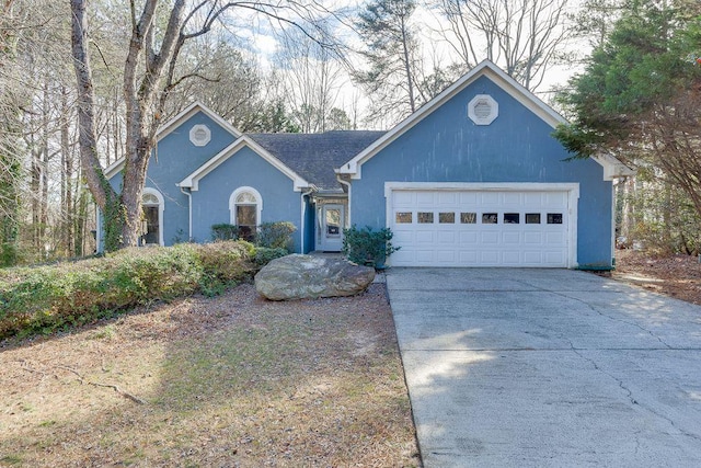 view of front facade with a garage