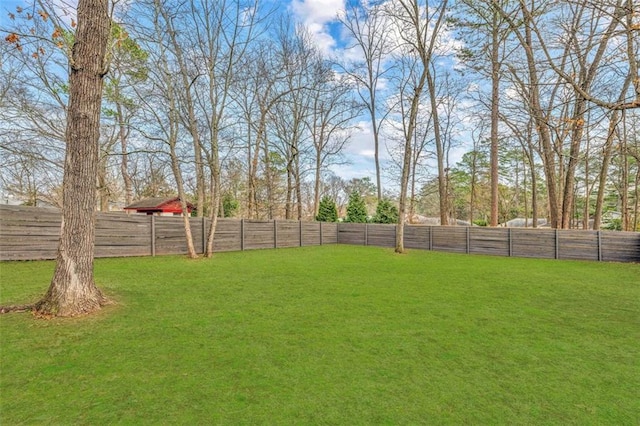 view of yard featuring fence