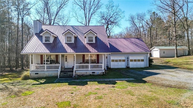 cape cod home featuring dirt driveway, metal roof, crawl space, covered porch, and a front lawn