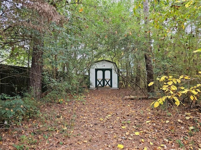 view of outbuilding