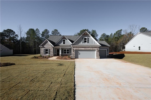 view of front of property featuring a porch and a garage