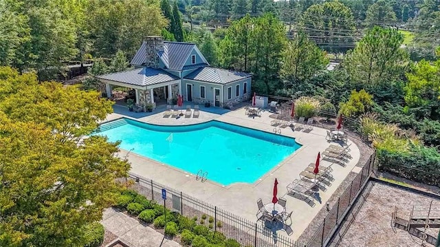 416 Battlefield Creek Dr, Marietta, GA 30064 - community pool with a patio