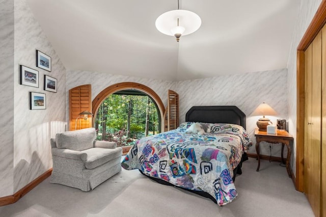 6525 Old Riverside Dr NW, Sandy Springs, GA 30328 - carpeted bedroom with wallpapered walls and baseboards