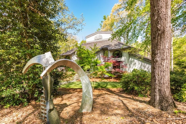 6525 Old Riverside Dr NW, Sandy Springs, GA 30328 - view of front of home with stucco siding