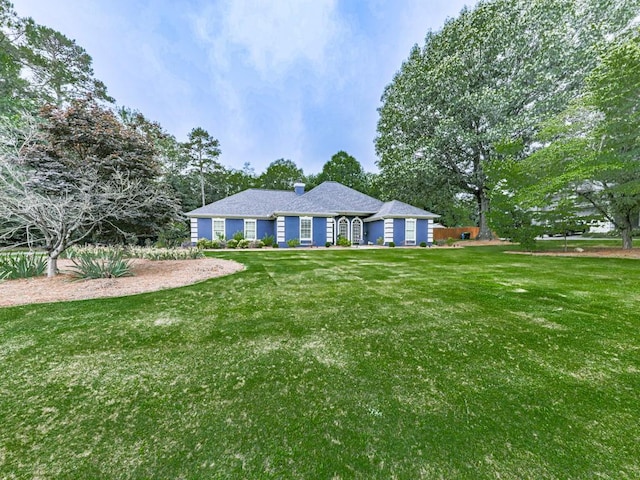 106 Warwick Way SE, Rome, GA 30161 - ranch-style home featuring a front lawn