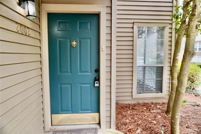 view of property entrance