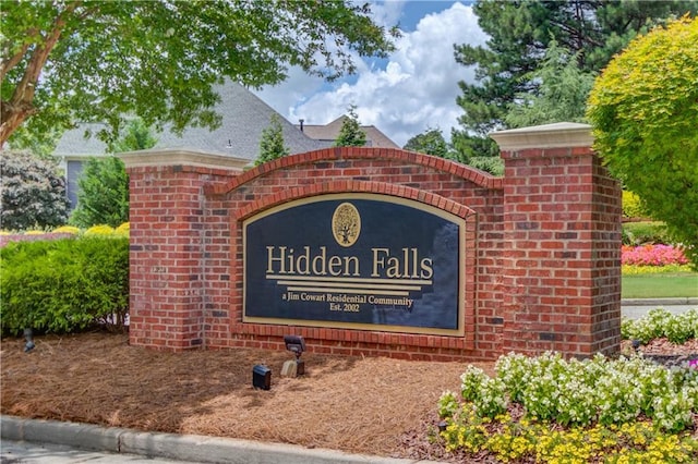 2748 Hidden Falls Dr, Buford, GA 30519 - view of community / neighborhood sign