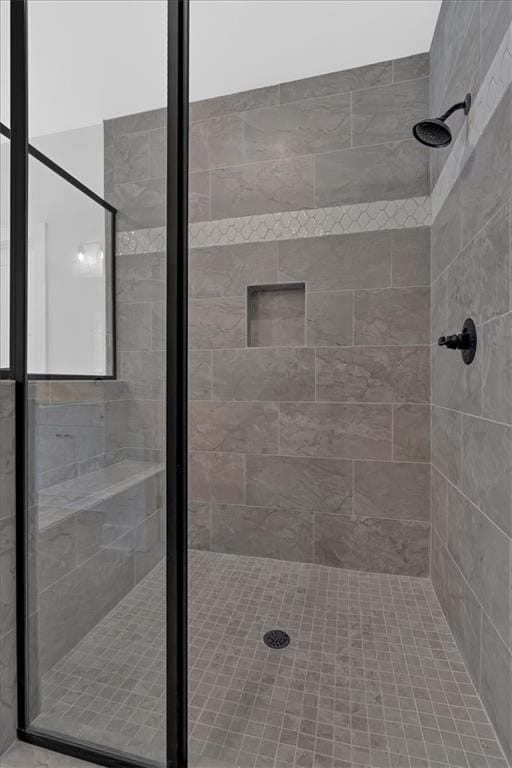 28 Creekview Dr SE, Cartersville, GA 30120 - bathroom featuring a shower stall