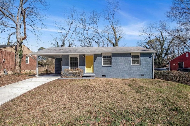 single story home with an attached carport, brick siding, driveway, crawl space, and a front yard