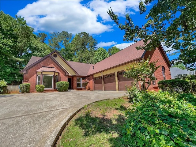 view of front of house featuring a garage