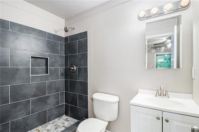 532 Watson St, Toccoa, GA 30577 - full bath with vanity and tiled shower