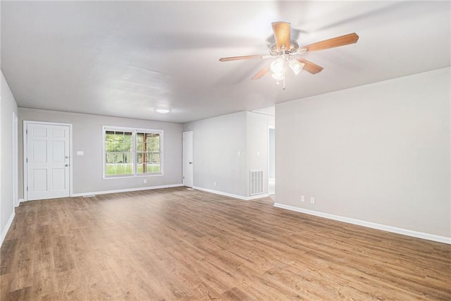 532 Watson St, Toccoa, GA 30577 - unfurnished room with wood finished floors and a ceiling fan