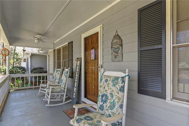 view of patio with ceiling fan and covered porch