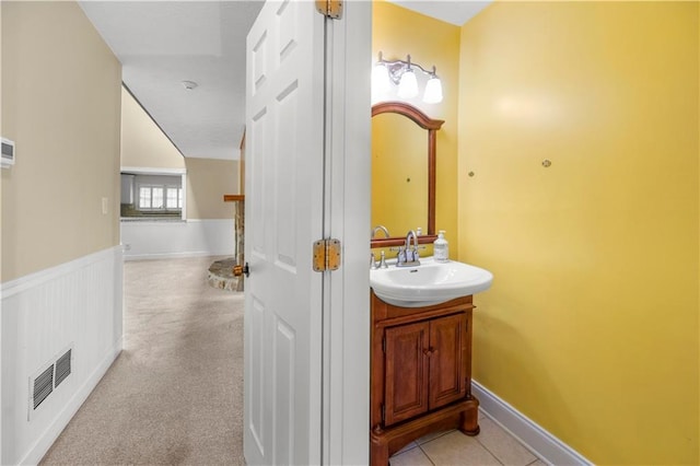 5065 Nesbit Ferry Ln, Atlanta, GA 30350 - bathroom featuring vanity