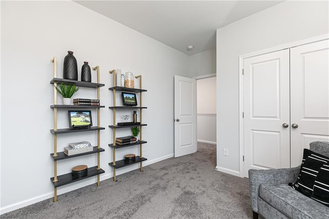 528 Aberdeen Mdw, Acworth, GA 30102 - living area featuring baseboards and carpet