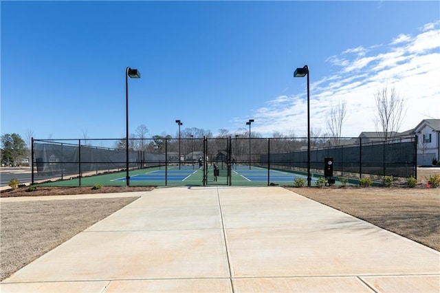 528 Aberdeen Mdw, Acworth, GA 30102 - view of sport court with fence