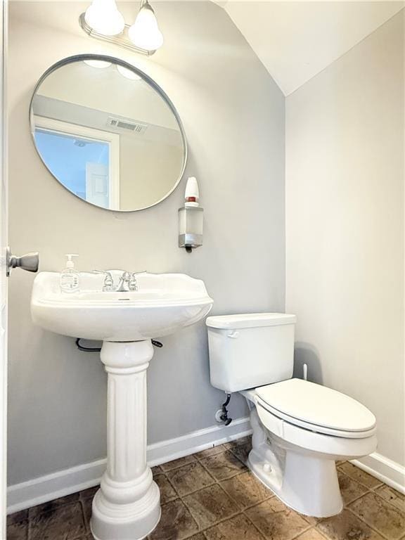 602 Summer Pl, Norcross, GA 30071 - half bath with baseboards and toilet