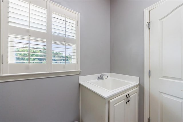 652 Pathview Ct, Dacula, GA 30019 - bathroom with vanity