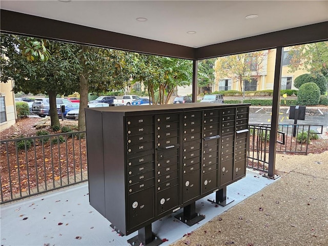 surrounding community with mail area