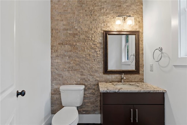 482 Pearl Cove Ct, Atlanta, GA 30350 - bathroom featuring vanity and toilet