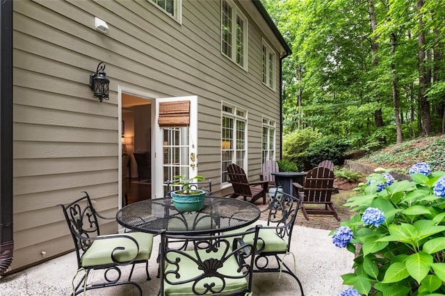 4401 Madison Woods Dr NW, Marietta, GA 30064 - view of patio featuring outdoor dining space